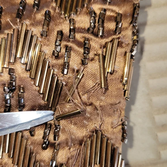 Fine Arts Beaded Bag ~ Vintage ~ Hong Kong ~ Bronze Shimmer ~ Needs TLC - Picture 14 of 16